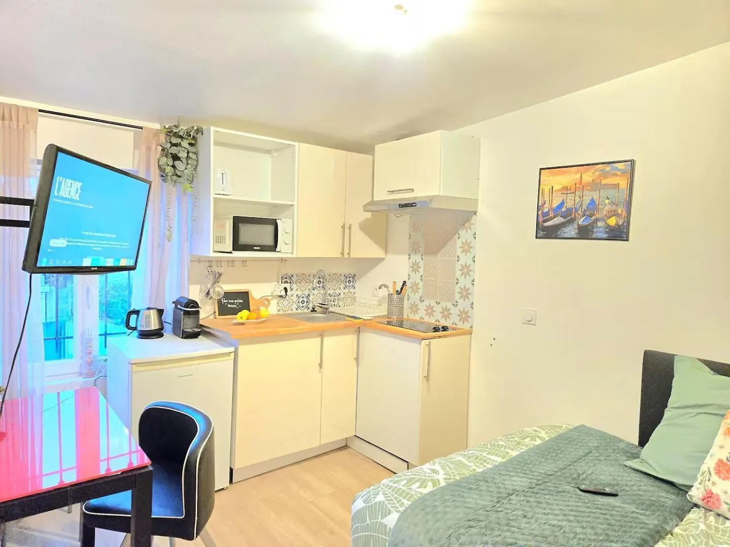 Studio Neuf Avec Terrasse A Yerres, 200M De La Gare Apartment Yerres