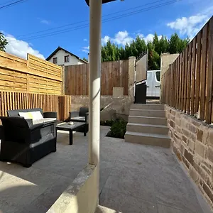 -sans Cuisine -avec Terrasse Et Entree Independantes A 25 Min De Paris Yerres